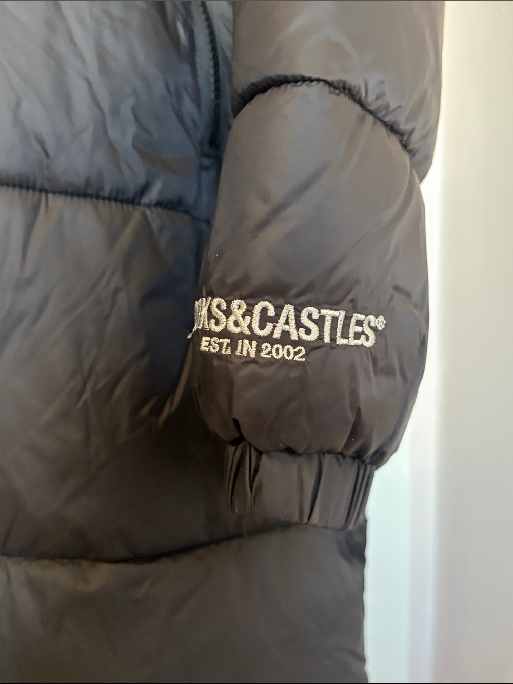 Crooks & Castles Script Puffer Jacket - Picture 4 of 8